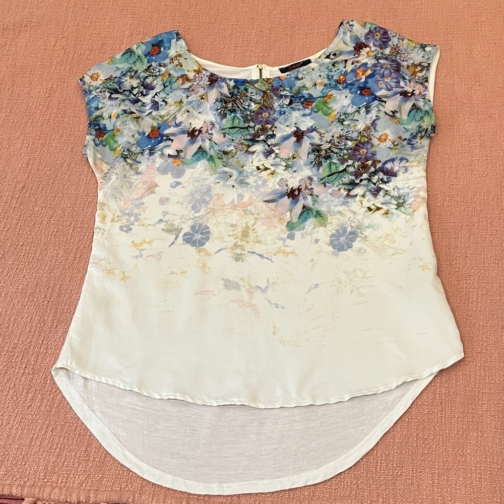 Dex med wm’s Floral sleeveless Blouse